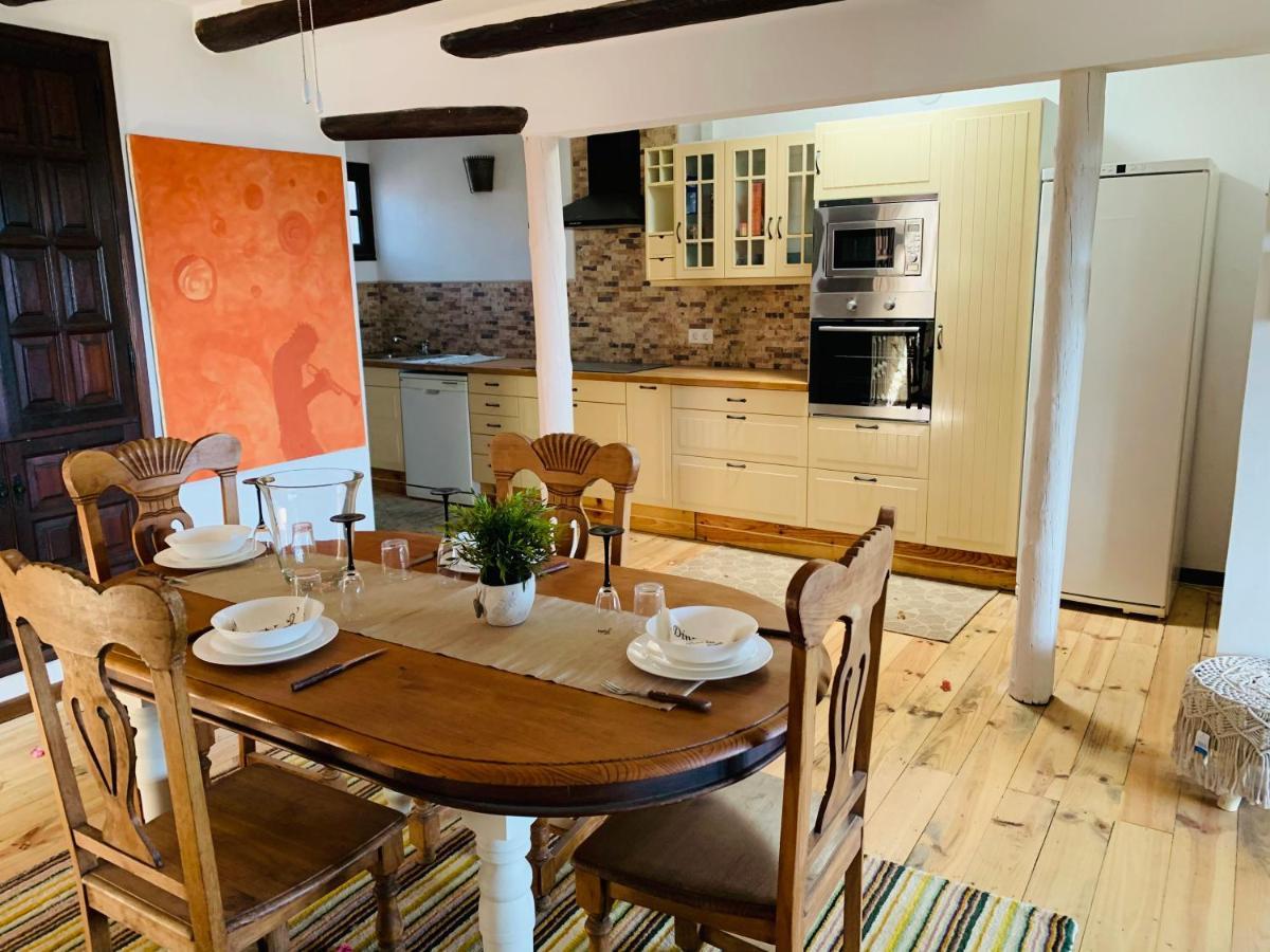 Beautiful 3-Bed Vacation House In Mácher Exteriör bild