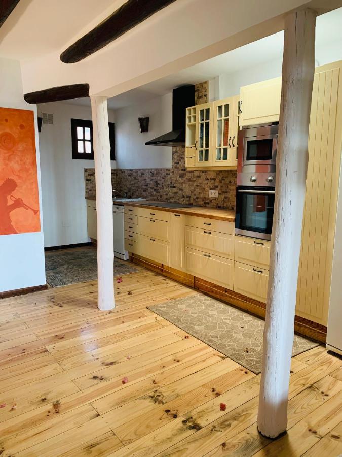 Beautiful 3-Bed Vacation House In Mácher Exteriör bild
